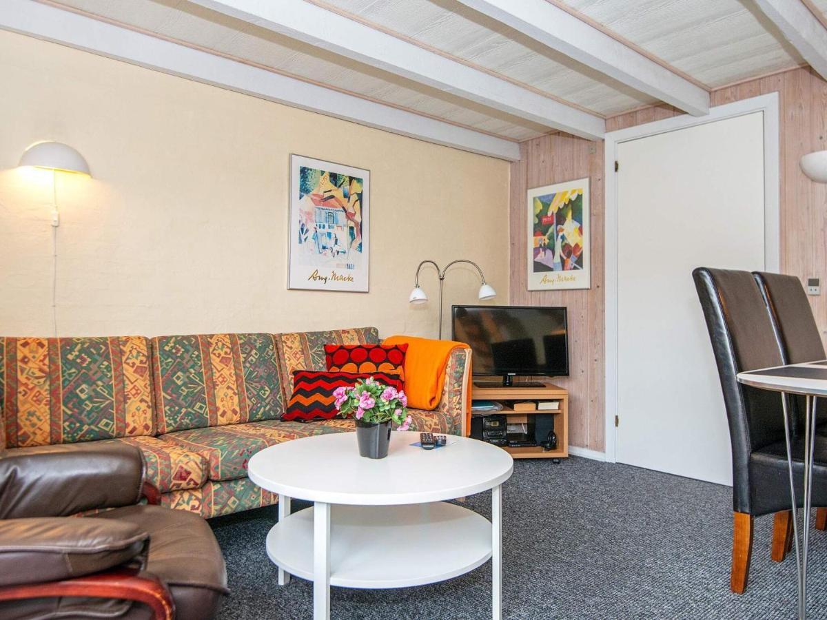 6 Person Holiday Home On A Holiday Park In Hemmet Exteriör bild